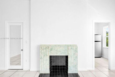 Condominio en venta en Miami Beach, Florida, 50.63 m2 № 2030052 - foto 5