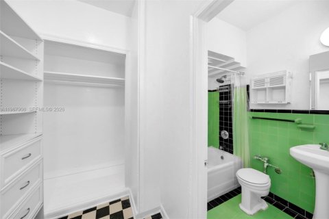 Condominio en venta en Miami Beach, Florida, 50.63 m2 № 2030052 - foto 13