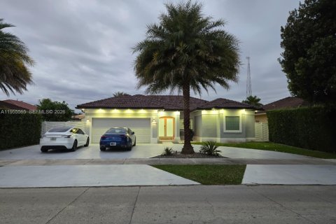 Villa ou maison à Miami, Floride 3 chambres, 158.49 m2 № 2011879