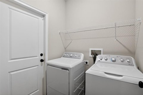 Casa en venta en Palmetto, Florida, 4 dormitorios, 157.75 m2 № 2206240 - foto 19
