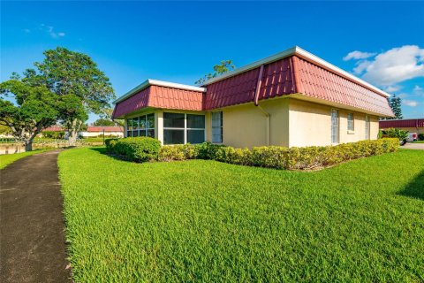 Condo in Lake Worth, Florida, 2 bedrooms  № 1887221 - photo 28