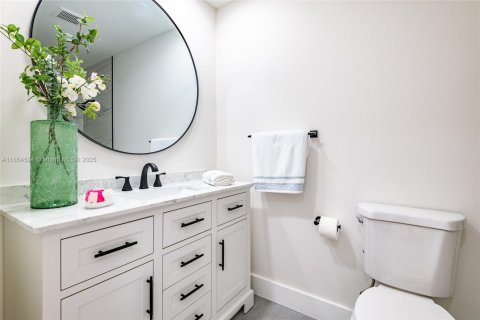 Condo in Lake Worth, Florida, 2 bedrooms  № 1887221 - photo 20