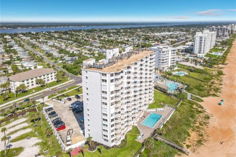 Condominio en venta en Ormond Beach, Florida, 2 dormitorios, 111.48 m2 № 2349238 - foto 4