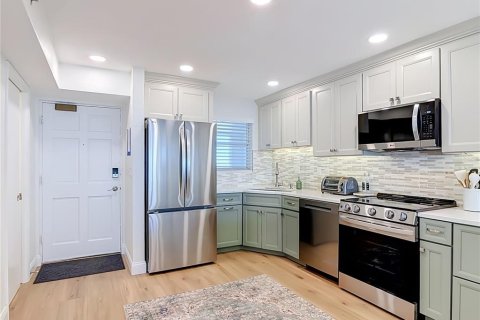 Condominio en venta en Ormond Beach, Florida, 2 dormitorios, 111.48 m2 № 2349238 - foto 9