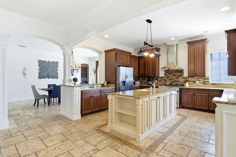 House in Four Corners, Florida 5 bedrooms, 378.76 sq.m. № 2141975 - photo 12