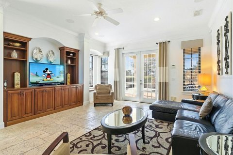 House in Four Corners, Florida 5 bedrooms, 378.76 sq.m. № 2141975 - photo 13