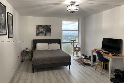 Снять в аренду кондоминиум в Норт-Майами, Флорида 67.17м2, № 2005769 - фото 15