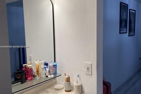 Снять в аренду кондоминиум в Норт-Майами, Флорида 67.17м2, № 2005769 - фото 17