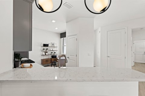 House in BEACHWALK BY MANASOTA KEY in Englewood, Florida 2 bedrooms, 148.83 sq.m. № 2398327 - photo 15