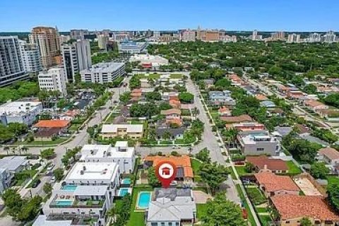 Terreno en venta en Miami, Florida № 1999998 - foto 5
