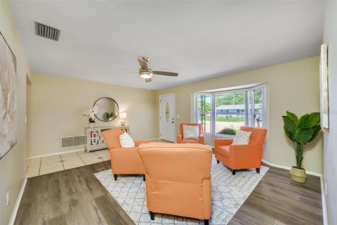 Casa en alquiler en Largo, Florida, 4 dormitorios, 210.7 m2 № 1906420 - foto 13