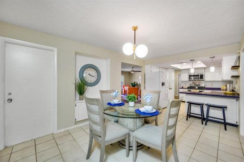 Casa en alquiler en Largo, Florida, 4 dormitorios, 210.7 m2 № 1906420 - foto 18