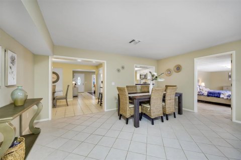 Casa en alquiler en Largo, Florida, 4 dormitorios, 210.7 m2 № 1906420 - foto 25