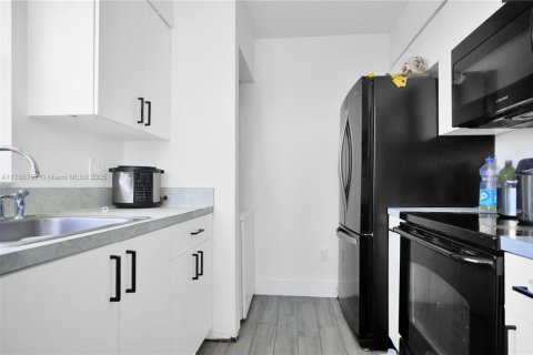 Condominio en venta en Homestead, Florida, 2 dormitorios, 80.17 m2 № 1731651 - foto 4