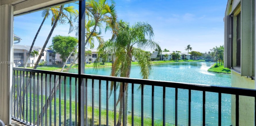 Condominio en Homestead, Florida, 2 dormitorios  № 1731651