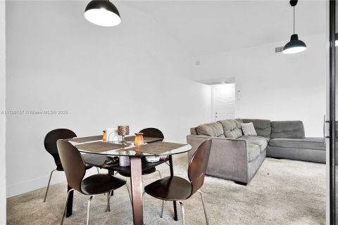 Condominio en venta en Homestead, Florida, 2 dormitorios, 80.17 m2 № 1731651 - foto 6