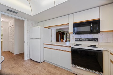 House in Sarasota, Florida 2 bedrooms, 116.5 sq.m. № 1906006 - photo 6