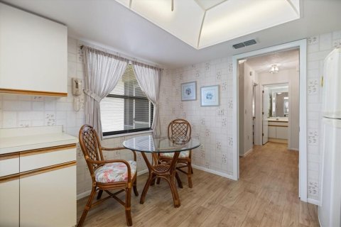 House in Sarasota, Florida 2 bedrooms, 116.5 sq.m. № 1906006 - photo 7