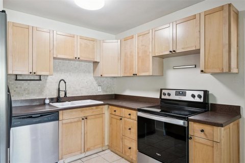 Villa ou maison à vendre à Orlando, Floride: 4 chambres, 138.61 m2 № 2322970 - photo 4