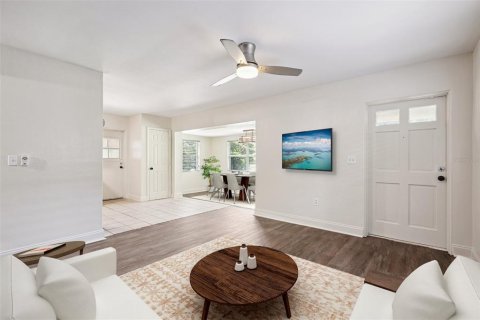 Villa ou maison à vendre à Orlando, Floride: 4 chambres, 138.61 m2 № 2322970 - photo 6