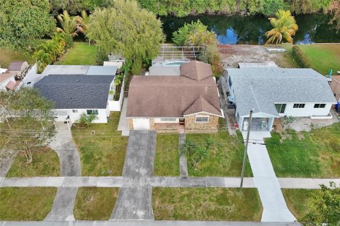 Купить виллу или дом в Холливуд, Флорида 3 спальни, 135.82м2, № 2030733 - фото 21