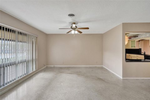 Купить виллу или дом в Холливуд, Флорида 3 спальни, 135.82м2, № 2030733 - фото 30