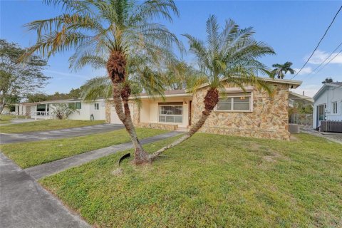 Купить виллу или дом в Холливуд, Флорида 3 спальни, 135.82м2, № 2030733 - фото 25