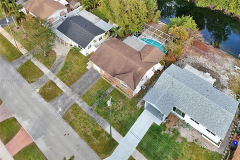 Купить виллу или дом в Холливуд, Флорида 3 спальни, 135.82м2, № 2030733 - фото 20