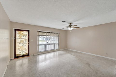 Купить виллу или дом в Холливуд, Флорида 3 спальни, 135.82м2, № 2030733 - фото 28