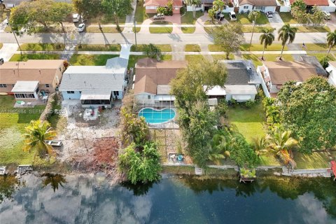 Купить виллу или дом в Холливуд, Флорида 3 спальни, 135.82м2, № 2030733 - фото 14