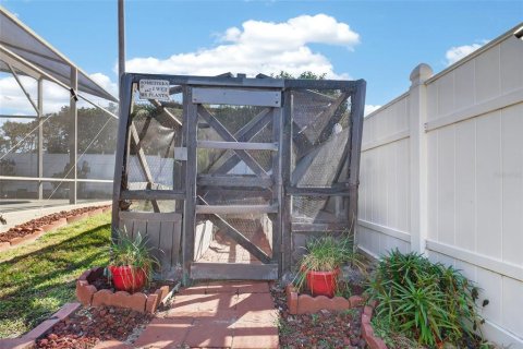 House in Davenport, Florida 3 bedrooms, 206.61 sq.m. № 2196090 - photo 21