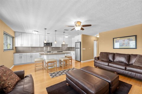 Condominio en venta en Seminole, Florida, 2 dormitorios, 77.67 m2 № 1895053 - foto 7