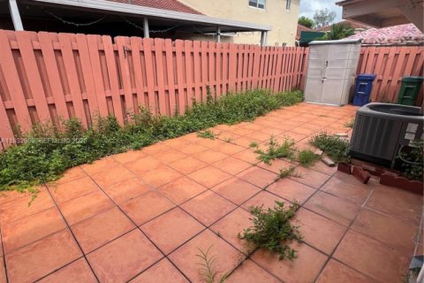 Снять в аренду виллу или дом в Суитуотер, Флорида 3 спальни, 97.55м2, № 1991693 - фото 11