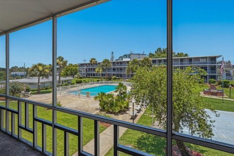 Condominio en venta en Winter Haven, Florida, 2 dormitorios, 78.04 m2 № 2234053 - foto 24