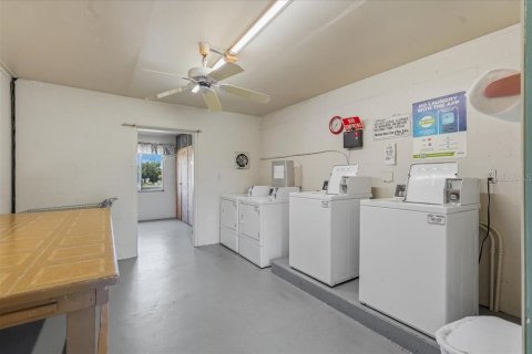 Condominio en venta en Winter Haven, Florida, 2 dormitorios, 78.04 m2 № 2234053 - foto 26