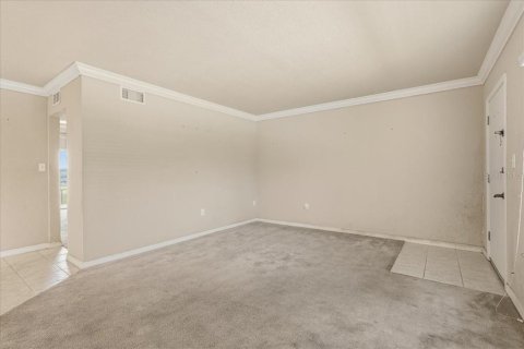 Condominio en venta en Winter Haven, Florida, 2 dormitorios, 78.04 m2 № 2234053 - foto 8