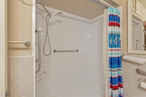 Condominio en venta en Winter Haven, Florida, 2 dormitorios, 78.04 m2 № 2234053 - foto 17