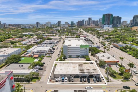 Commercial property in Fort Lauderdale, Florida № 1965449 - photo 6