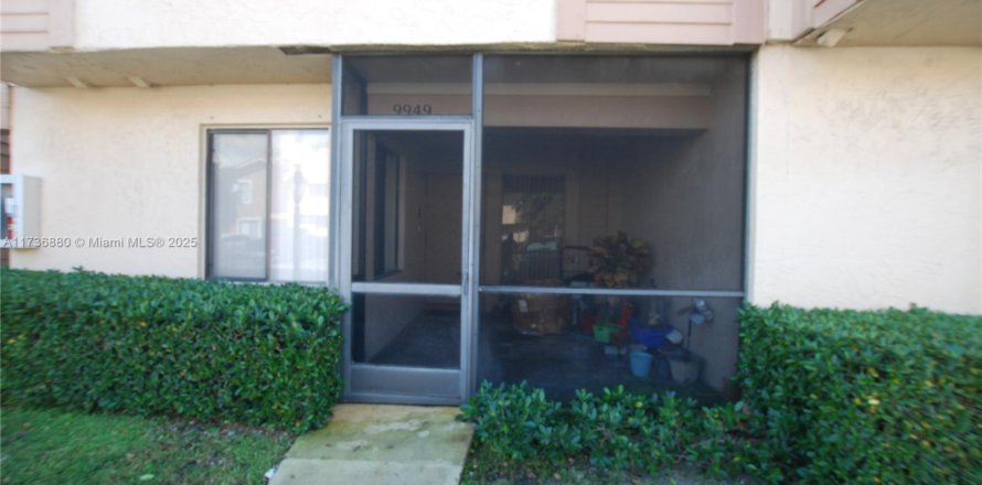 Townhouse in Coral Springs, Florida 4 bedrooms, 157 sq.m. № 1703914