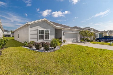 House in Jacksonville, Florida 3 bedrooms, 142.42 sq.m. № 1908199 - photo 1