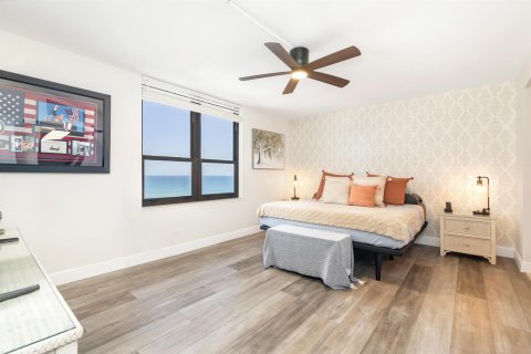 Condominio en venta en Riviera Beach, Florida, 2 dormitorios, 123.56 m2 № 2087761 - foto 15