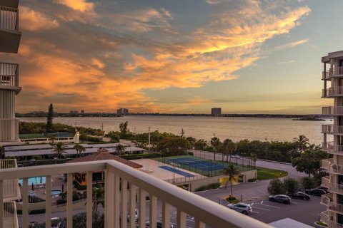 Condominio en venta en Riviera Beach, Florida, 2 dormitorios, 123.56 m2 № 2087761 - foto 25