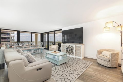 Condominio en venta en Riviera Beach, Florida, 2 dormitorios, 123.56 m2 № 2087761 - foto 2