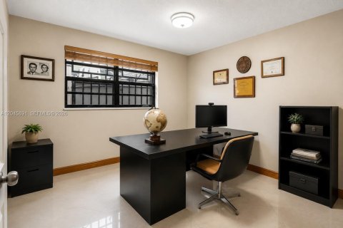 Купить виллу или дом в Майами, Флорида 3 спальни, 162.02м2, № 2145893 - фото 19