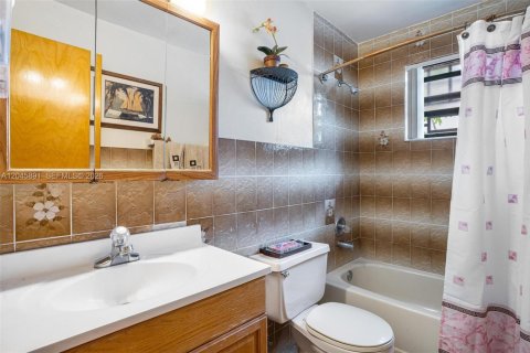 Купить виллу или дом в Майами, Флорида 3 спальни, 162.02м2, № 2145893 - фото 20