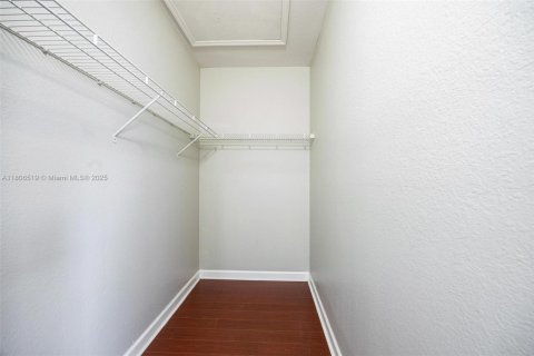 Townhouse in Homestead, Florida 3 bedrooms, 120.31 sq.m. № 1747922 - photo 25