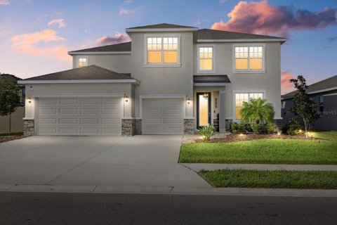 Casa en venta en Bradenton, Florida, 5 dormitorios, 292.92 m2 № 1446774 - foto 1