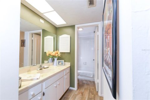 Condo in Venice, Florida, 2 bedrooms  № 1691028 - photo 7