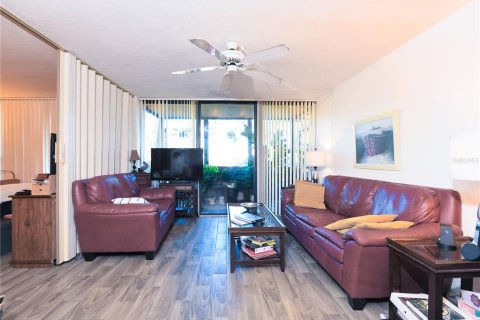 Condo in Venice, Florida, 2 bedrooms  № 1691028 - photo 5