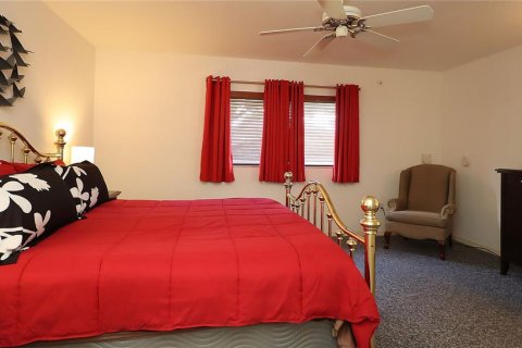 House in Summerfield, Florida 2 bedrooms, 180.42 sq.m. № 1912595 - photo 23